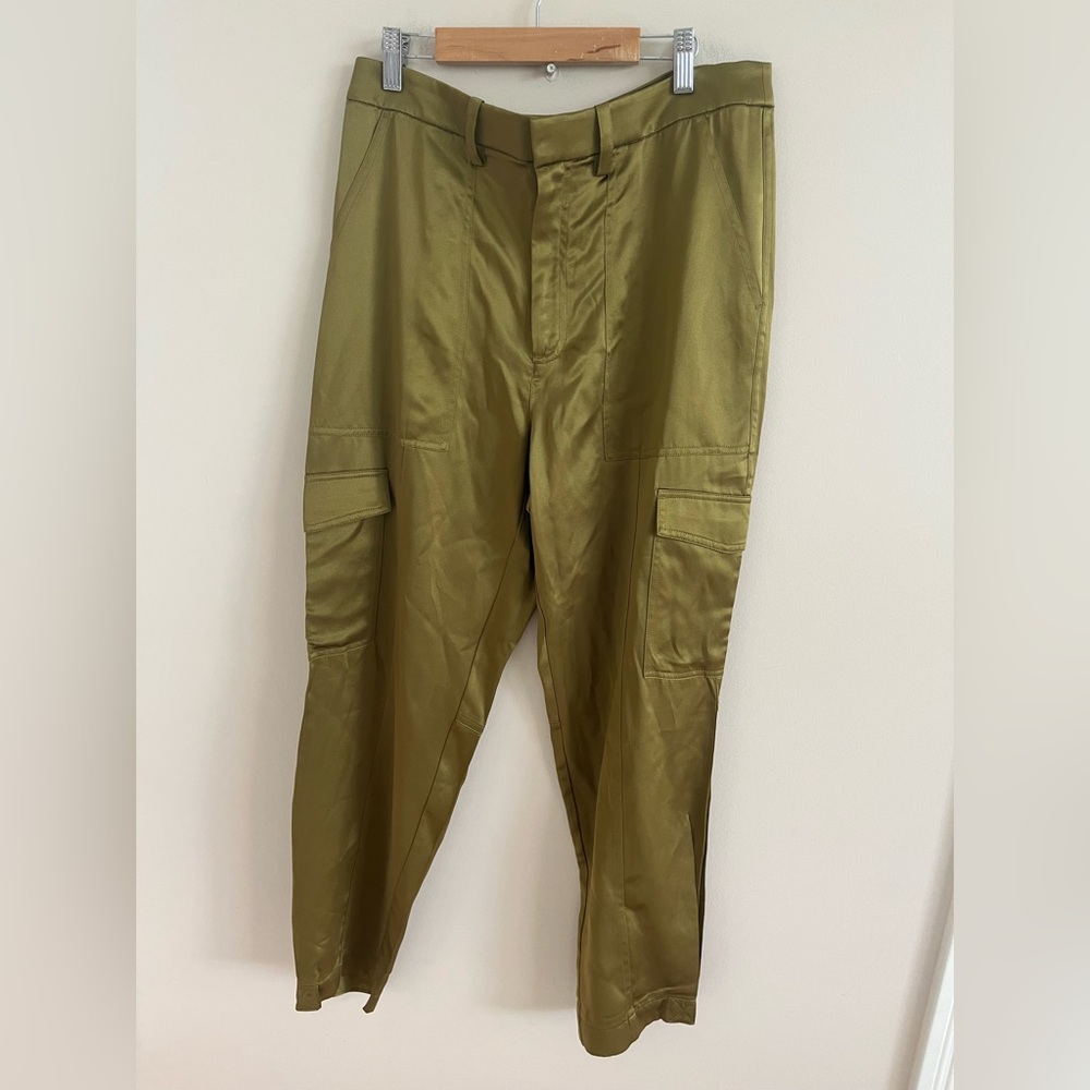 NWT-Banana Republic 100% Silk Pant, Size 8